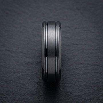 Wedding Band Trends 2026: Tantalum, Chunky Gold & Mixed Metals
