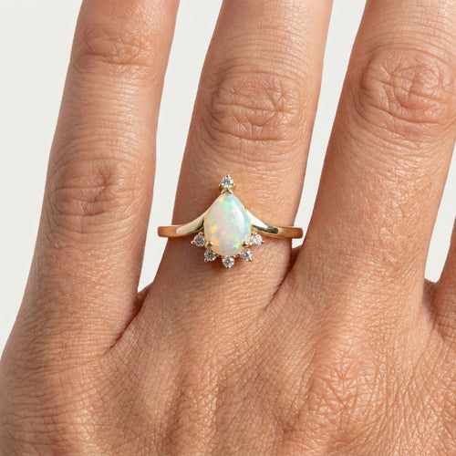 10kt-yellow-gold-opal-with-diamonds-2